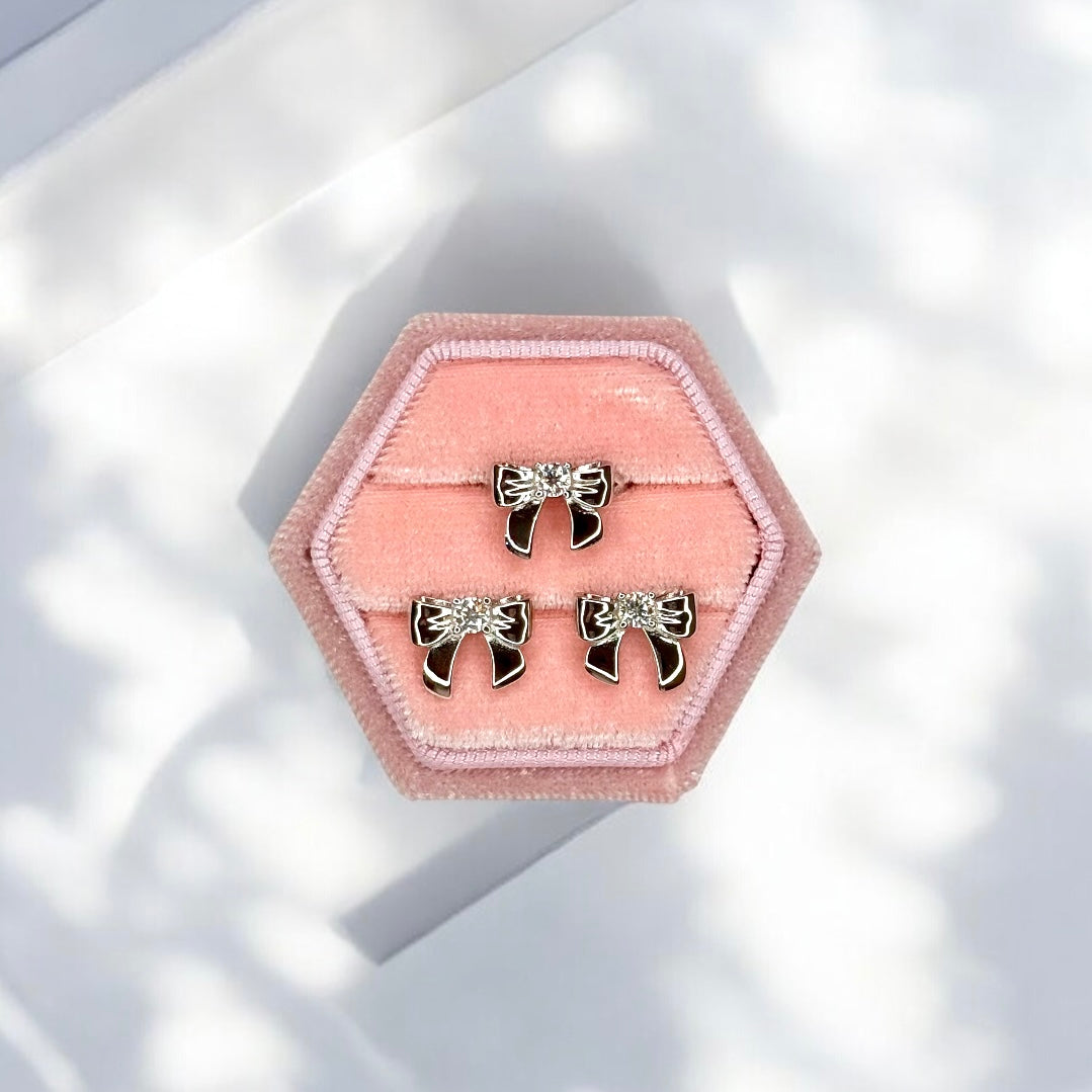 Moissanite Loveribbon Earring