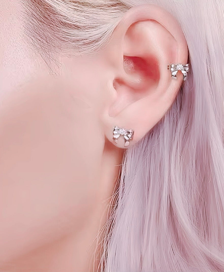 Moissanite Loveribbon Earring